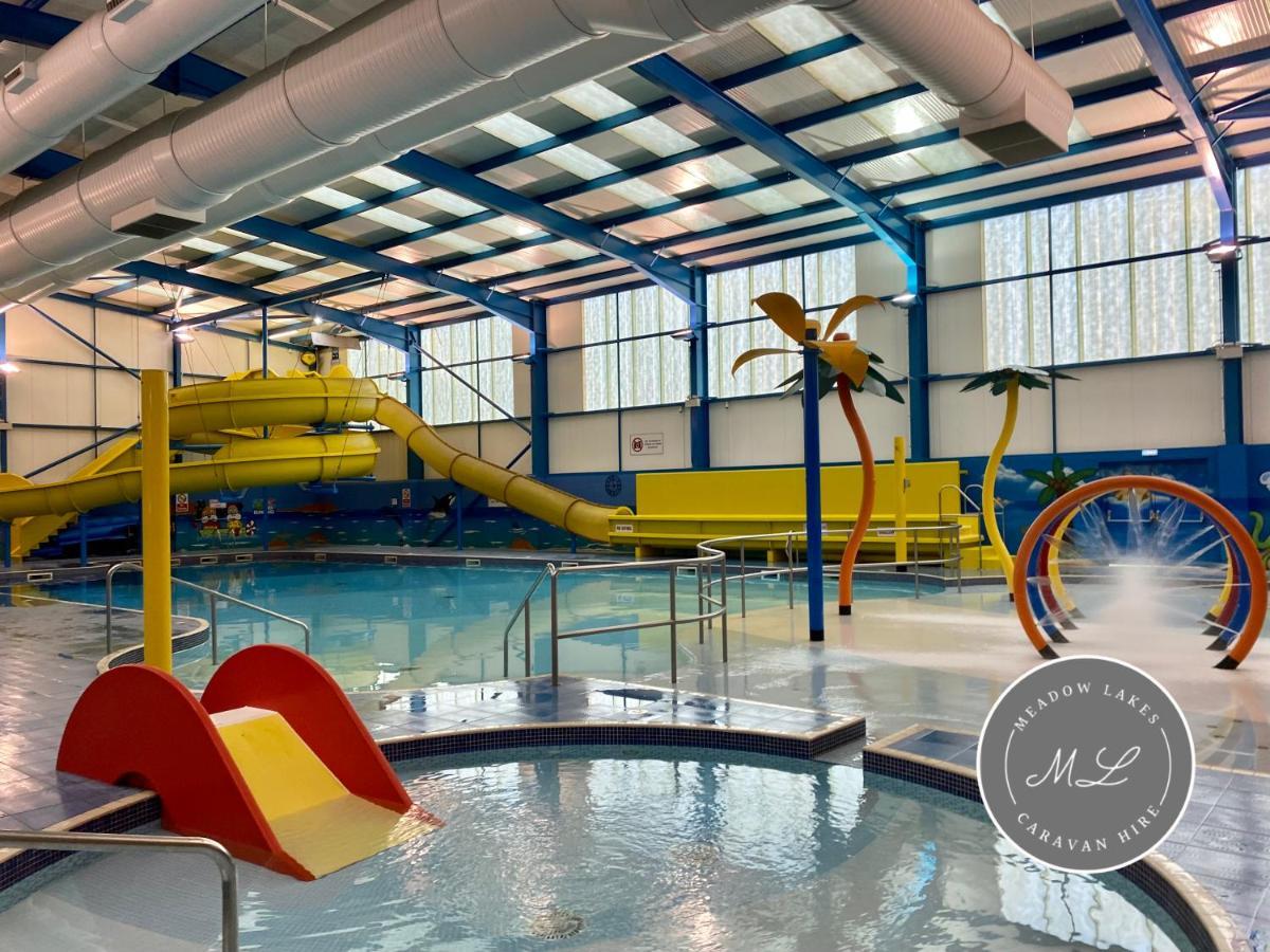 Palm Grove 181- Golden Palm - Pet Friendly, Wifi, Central Heating, Bed Linen - Meadow Lakes Caravan & Lodge Hire Chapel Saint Leonards Dış mekan fotoğraf